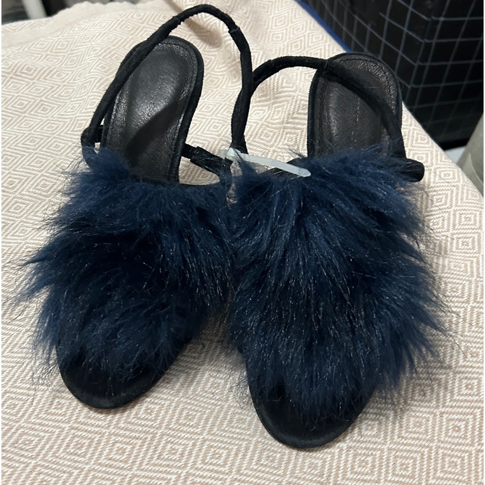 French Connection fluffy shoes, Size 6. Unused.